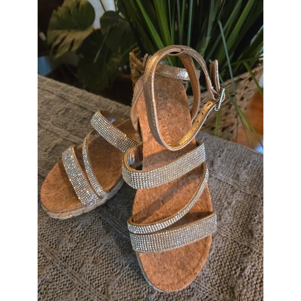 KELLY & KATIE Women's Rose Gold Rhinestone Espadrille Platform Sandals Size 6.5